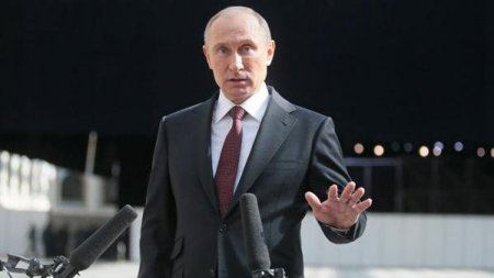 Путин заявил, что коррективы в конституции неизбежны