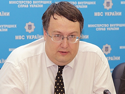 Геращенко: Милиции разрешено стрелять на поражение, если в Константиновке будут вооружённые выступления