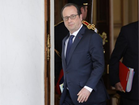 ​Французские СМИ: Поддавшись «украинскому синдрому», Франсуа Олланд предпочёл России арабские страны