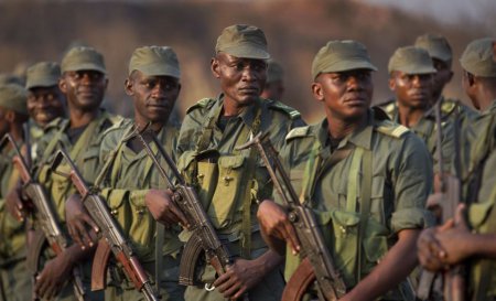 Солдаты в Конго открыли пальбу, приняв землетрясение за атаку врага