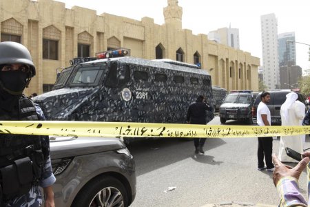 Члены задержанной в Кувейте группы экстремистов закупали оружие для ИГ на У ...