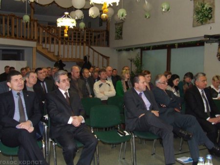 114 населенных пунктов Закарпатья объявили о желании создать «отдельный вен ...