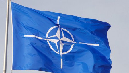 Черногорию пригласили начать процесс вступления в НАТО