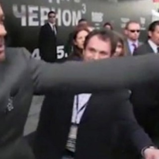 Популярный голливудский актер Уилл Смит избил украинского журналиста на пре ...