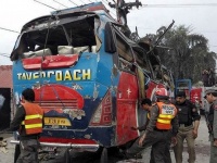 Автобус с госслужащими взорван в пакистанском Пешаваре
