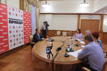 Мы Донбасс не бросаем — Сергей Лавров ответил на вопросы россиян (ФОТО, ВИДЕО)