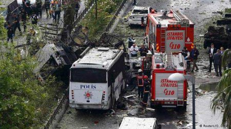 Более 10 человек погибли в результате теракта в Стамбуле
