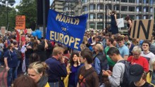 В Лондоне собрался многотысячный митинг против Brexit