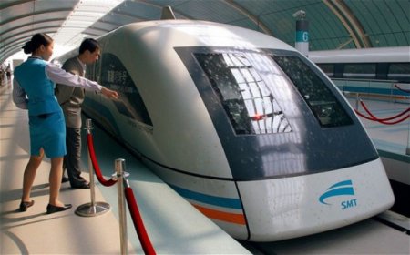 В Китае запущен первый энергосберегающий поезд на магнитной подушке