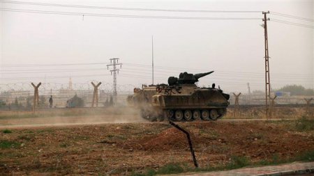Турция перебросила к границе с Ираком бронетанковые подразделения