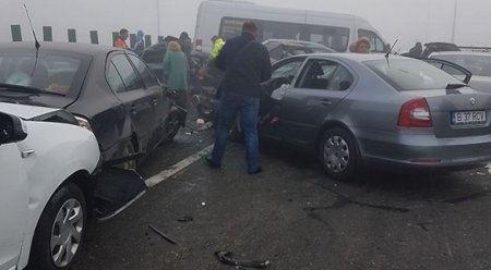 Масштабное ДТП в Румынии: столкнулись 27 автомобилей