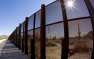 Трамп начинает строить стену на границе с Мексикой
