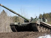 Партия модернизированных танков Т-72Б3 поступила в 1-ю танковую армию - Вое ...
