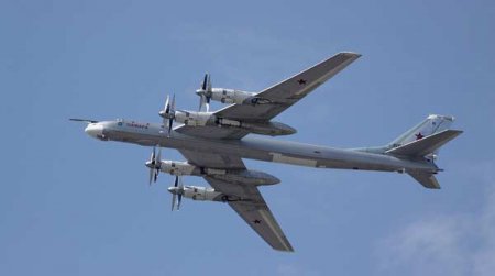 Российские бомбардировщики Ту-95 две ночи подряд летали у берегов Аляски - Военный Обозреватель