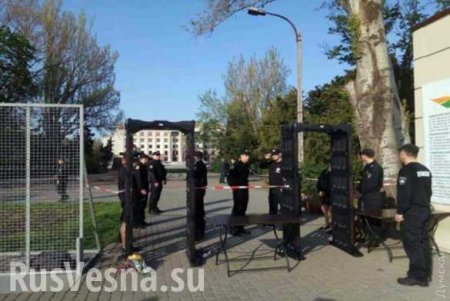 Металлоискатели и запрет георгиевских лент: что происходит в Одессе в годовщину трагедии (ФОТО, ВИДЕО)