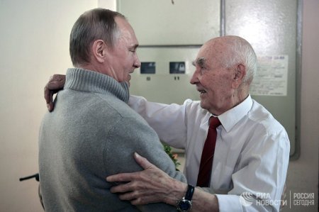 Братство разведчиков: Путин посетил своего бывшего начальника, под руководством которого работал в ГДР (ФОТО)