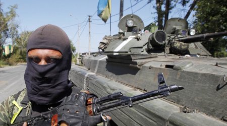 «Повышение ставок»: почему Украина готова прервать режим АТО в Донбассе и ввести военное положение