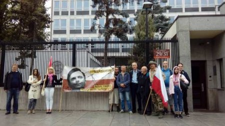 По всей Европе прошли акции протеста против сноса памятников советским воинам-освободителям в Польше (ФОТО, ВИДЕО) | Русская весна