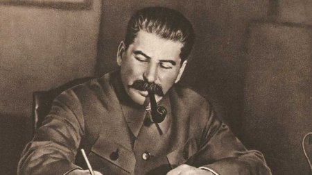 В Украине запретили учебник по английскому, в котором восхваляется Сталин