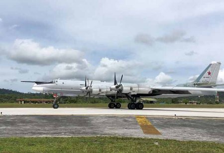 Российские стратегические бомбардировщики Ту-95МС в Индонезии