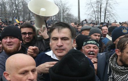 Саакашвили призвал на Майдан 10 декабря