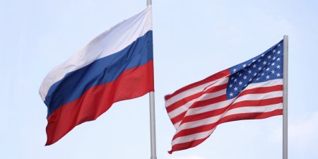 The Nation: Почему россияне уверены, что США ведут войну против их страны (перевод)