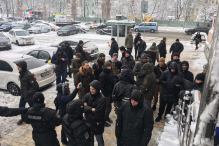 Неонацисты в Киеве сорвали акцию памяти Маркелова и Бабуровой