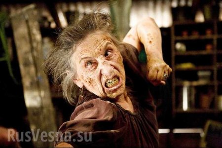 Бешеная бабка: Во Львове пенсионерка с шилом напала на пассажира маршрутки (ВИДЕО)