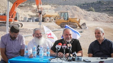 Израиль начал возводить новое поселение на Западном берегу Иордана впервые с 1991 года