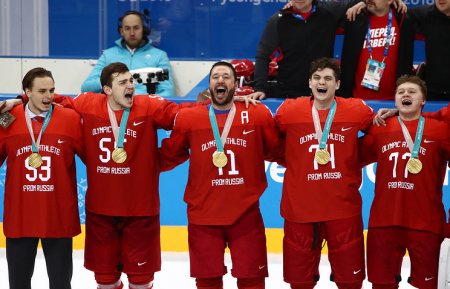 МОК с пониманием отнесся к исполнению гимна РФ хоккеистами при вручении медалей ОИ-2018