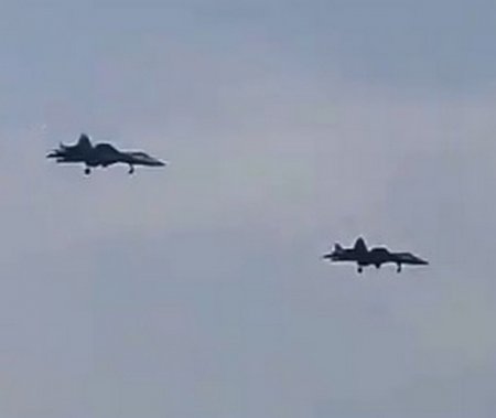Два опытных образца Су-57 выполнили двухдневную испытательную программу в Сирии