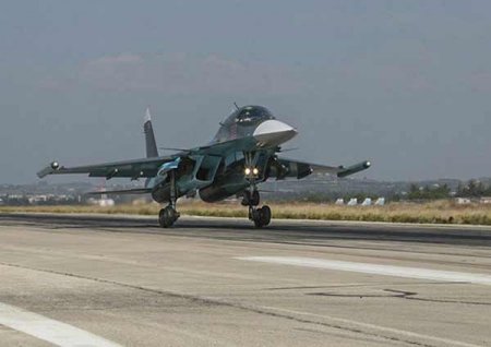Эскадрилью бомбардировщиков Су-34 подняли по тревоге в Западном военном округе