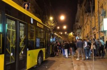 В центре Киева произошла драка в троллейбусе