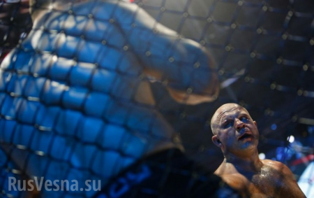 Менее минуты: Фёдор Емельяненко нокаутировал американца, едва выйдя на ринг (ФОТО, ВИДЕО)