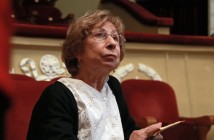 Ахеджакова призвала поддержать Сенцова