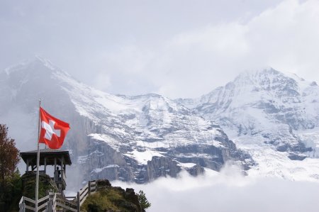 Forbes: банки Швейцарии заблокировали 1 млрд франков Виктора Вексельберга