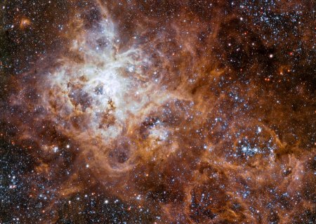 В галактиках со вспышками звездообразования содержится слишком много массив ...