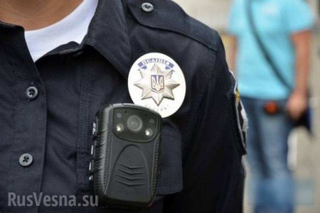 «Я сам решу, как с тобой общаться, чмо»: в Киеве схвачен блогер, оскорблявший полицейского (ВИДЕО 18+)