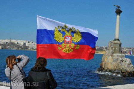 Киев призвали прекратить преследование посещающих Крым иностранцев