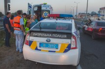Под Днепром ВАЗ насмерть сбил девушку на переходе и уехал