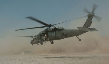 СМИ: авиация США разбомбила КПП афганских силовиков