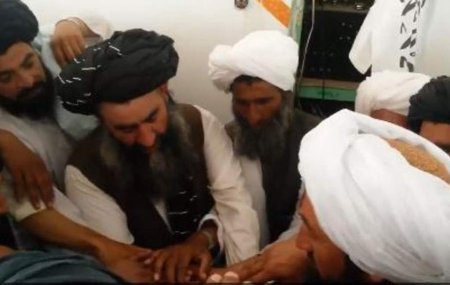 Талибы примут участие во встрече в Москве по Афганистану