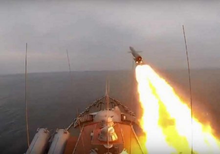 Пуски крылатых ракет "Оникс" и "Вулкан" на Тихоокеанском флоте