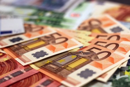 Курс евро впервые с марта 2016 года превысил 81 рубль