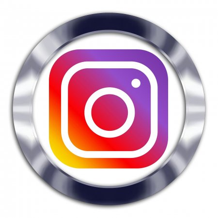 Instagram разрешил новые стикеры с описанием товаров брендов в Stories