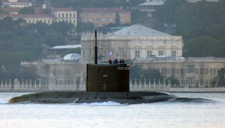 Подлодки ВМС России поразили цели в Чёрном море