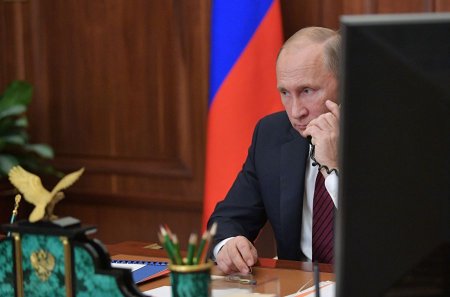 Дозвониться до Кремля: о телефонной связи с президентами и королями (ФОТО)