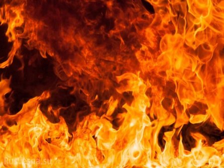Страшная трагедия: 11 человек погибло при пожаре в деревянном доме в Сибири (+ФОТО, ВИДЕО)