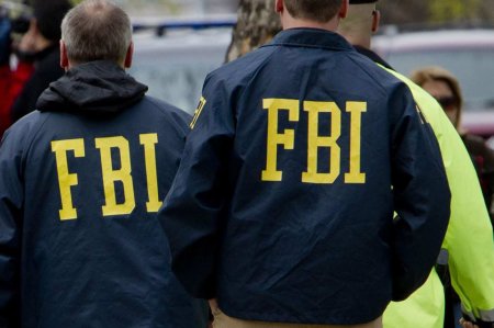 ФБР проводит обыск в доме российского олигарха (ФОТО, ВИДЕО)