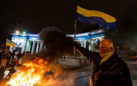 «Должна была пролиться кровь»: глава МВД Украины рассказал подробности о «пресечённом майдане»